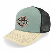 Wild Spirit - Grön trucker Keps - The Great Outdoors Usa Green/Black/Golden Trucker @ Hatstore