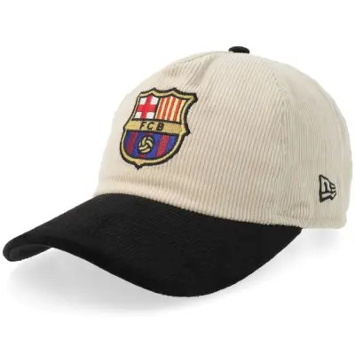 New Era - Football Beige adjustable Keps - Barcelona Corduroy 9TWENTY Pre Curve Ivory/Black Adjustable @ Hatstore