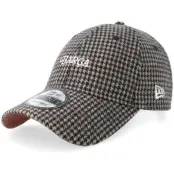 New Era - Football Beige unconstructed Keps - Barcelona Herringbone 9TWENTY Black/Camel Dad Cap @ Hatstore