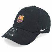 Nike - Football Svart unconstructed Keps - Barcelona Dri-fit Club Black/White Dad Cap @ Hatstore