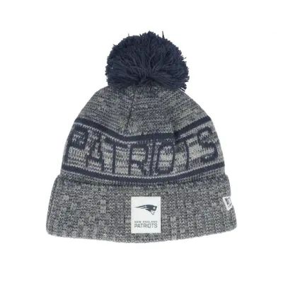 New Era - NFL Blå pom Beanie - New England Patriots NFL 25 Sideline Cold Weather Sport Knit Navy/Grey Pom @ Hatstore