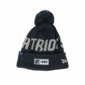 New Era - NFL Blå pom Beanie - New England Patriots On Field 19 Sport Knit Navy/Grey Pom @ Hatstore