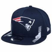 New Era - NFL Blå snapback Keps - New England Patriots NFL21 Side Line 9FIFTY Navy Snapback @ Hatstore