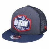 New Era - NFL Grå trucker Keps - New England Patriots 9Fifty NFL21 Draft Dark Grey/Navy Trucker @ Hatstore