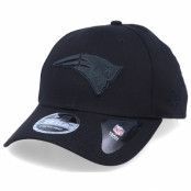 New Era - NFL Svart adjustable Keps - New England Patriots Black On Black 9Forty Black Adjustable @ Hatstore