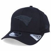 New Era - NFL Svart adjustable Keps - New England Patriots Tonal 9Fifty Stretch Snap Black/Black Adjustable @ Hatstore