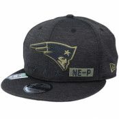 New Era - NFL Svart snapback Keps - New England Patriots Salute To Service NFL 20 Heather Black Snapback @ Hatstore