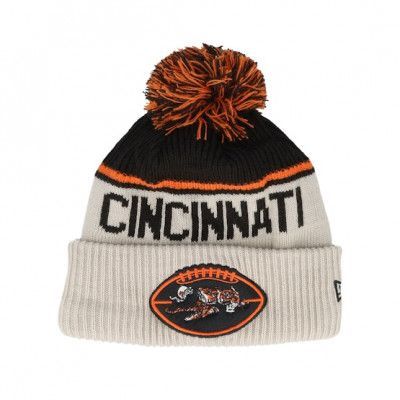 New Era - NFL Beige pom Beanie - Cincinnati Bengals NFL24 Sideline His Sportknit Stone/Black Pom @ Hatstore
