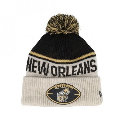 New Era - NFL Beige pom Beanie - New Orleans Saints NFL24 Sideline His Sportknit Stone/Black Pom @ Hatstore