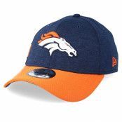 New Era - NFL Blå flexfit Keps - Denver Broncos 39Thirty On Field Navy/Orange Flexfit @ Hatstore