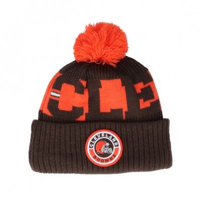 New Era - NFL Brun pom Beanie - Cleveland Browns NFL 20 On field Sport Knit OFC Brown Pom @ Hatstore