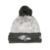 New Era - NFL Camo pom Beanie - Baltimore Ravens Nfl24 Salute To Service Camo/Graphite Pom @ Hatstore
