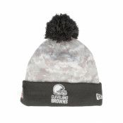 New Era - NFL Camo pom Beanie - Cleveland Browns Nfl24 Salute To Service Camo/Graphite Pom @ Hatstore