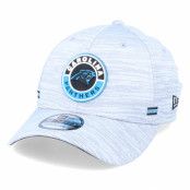 New Era - NFL Grå flexfit Keps - Carolina Panthers NFL 20 On Field Road 39Thirty Grey Flexfit @ Hatstore