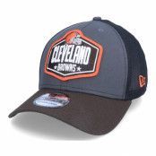 New Era - NFL Grå flexfit Keps - Cleveland Browns 39Thirty NFL21 Draft Dark Grey/Brown Trucker @ Hatstore