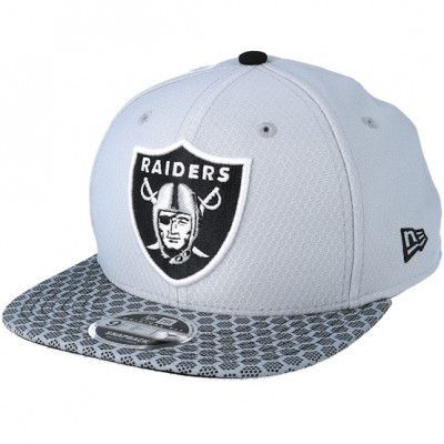 New Era - NFL Grå snapback Keps - Oakland Raiders Sideline 9Fifty Grey Snapback @ Hatstore