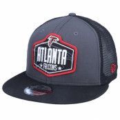 New Era - NFL Grå trucker Keps - Atlanta Falcons 9Fifty NFL21 Draft Dark Grey/Black Trucker @ Hatstore