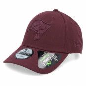 New Era - NFL Röd adjustable Keps - Tampa Bay Buccaneers Repreve 9FORTY Maroon/Maroon Adjustable @ Hatstore