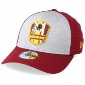 New Era - NFL Röd flexfit Keps - Washington Football Team Washington Redskins 39Thirty On Field Grey/Red Flexfit @ Hatstore