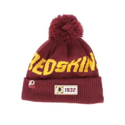New Era - NFL Röd pom Beanie - Washinton Redskins On Field 19 Sport Knit Maroon/Yellow Pom @ Hatstore