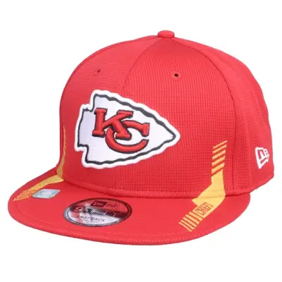 New Era - NFL Röd snapback Keps - Kansas City Chiefs NFL21 Side Line 9FIFTY Red Snapback @ Hatstore