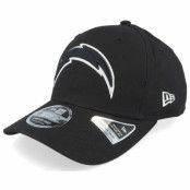 New Era - NFL Svart adjustable Keps - Hatstore Exclusive x Los Angeles Chargers Essential 9Fifty Stretch Black Adjustable @ Hatstore