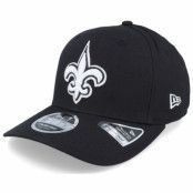 New Era - NFL Svart adjustable Keps - Hatstore Exclusive x New Orleans Saints Essential 9Fifty Stretch Black Adjustable @ Hatstore