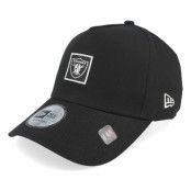 New Era - NFL Svart adjustable Keps - Las Vegas Raiders Metallic Patch Black A-frame Adjustable @ Hatstore