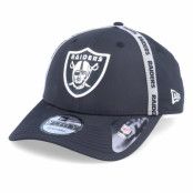 New Era - NFL Svart adjustable Keps - Oakland Raiders Taped 9Forty Black Adjustable @ Hatstore