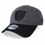 New Era - NFL Svart flexfit Keps - Oakland Raiders Essential Jersey 39Thirty Black/Black Flexfit @ Hatstore