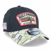 New Era - NFL Svart flexfit Keps - Tampa Bay Buccaneers NFL21 Salute To Service 39THIRTY Black/Camo Flexfit @ Hatstore