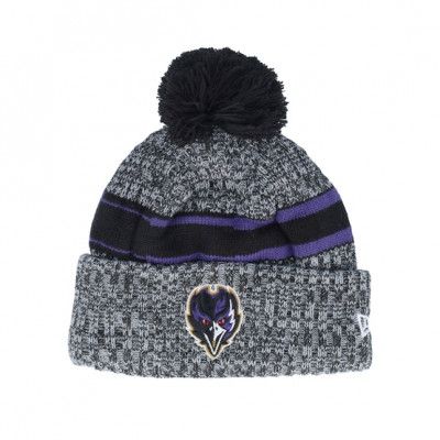 New Era - NFL Svart pom Beanie - Baltimore Ravens Sport Knitted NFL Sideline 23 Black Pom @ Hatstore