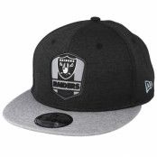 New Era - NFL Svart snapback Keps - Oakland Raiders 9Fifty On Field Black/Grey Snapback @ Hatstore