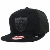 New Era - NFL Svart snapback Keps - Oakland Raiders Remix Emossed Black 9Fifty Snapback @ Hatstore