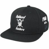 New Era - NFL Svart snapback Keps - Oakland Raiders Silver And Black Attack 9Fifty Black Snapback @ Hatstore