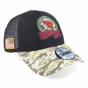 New Era - NFL Svart trucker Keps - Arizona Cardinals M 9FORTY NFL Salute To Service 22 Black/Camo Trucker @ Hatstore