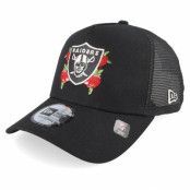 New Era - NFL Svart trucker Keps - Hatstore Exclusive x Las Vegas Raiders Floral 9FORTY Black A-Frame Trucker @ Hatstore