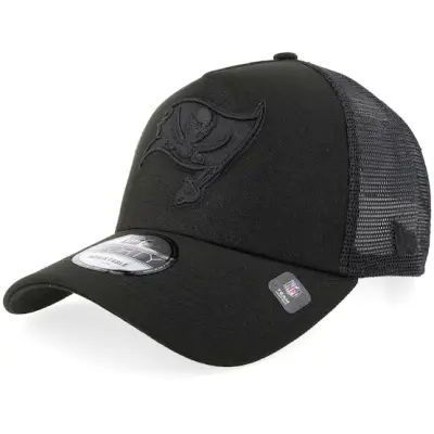 New Era - NFL Svart trucker Keps - Hatstore Exclusive x Tampa Bay Buccaneers 9FORTY Black A-frame Trucker @ Hatstore