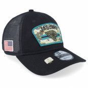 New Era - NFL Svart trucker Keps - Jacksonville Jaguars NFL Salute To Service 9TWENTY Black/Camo Trucker @ Hatstore