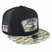 New Era - NFL Svart trucker Keps - Minnesota Vikings NFL21 Salute To Service 9FIFTY Black/Camo Trucker @ Hatstore