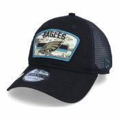 New Era - NFL Svart trucker Keps - Philadelphia Eagles NFL21 Salute To Service 9TWENTY Black/Camo Trucker @ Hatstore