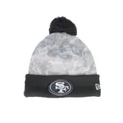 New Era - NFL Camo pom Beanie - San Francisco 49ers Nfl24 Salute To Service Camo/Graphite Pom @ Hatstore