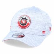 New Era - NFL Grå flexfit Keps - San Francisco 49ers NFL 20 On Field Road 39Thirty Grey Flexfit @ Hatstore