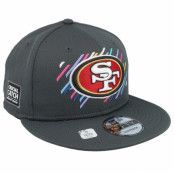 New Era - NFL Grå snapback Keps - San Francisco 49ers NFL21 Crucial Catch 9FIFTY Dark Grey Snapback @ Hatstore