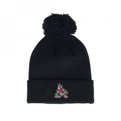 Adidas - NHL Svart pom Beanie - Arizona Coyotes NHL Cuffed Beanie Black Pom @ Hatstore