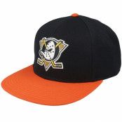 American Needle - NHL Svart snapback Keps - Anaheim Ducks 400 Series Black/Orange Snapback @ Hatstore