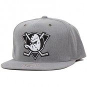 Mitchell & Ness - Anaheim Ducks Overwashed Black Snapback