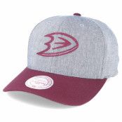 Mitchell&Ness - NHL Grå adjustable Keps - Anaheim Ducks Link Flex 110 Grey/Maroon Adjustable @ Hatstore