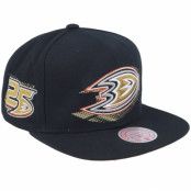 Mitchell&Ness - NHL Svart snapback Keps - Anaheim Ducks Big Face 7.0 Black Snapback @ Hatstore