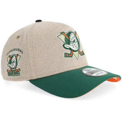 New Era - NHL Beige adjustable Keps - Hatstore Exclusive x Anaheim Ducks 9FORTY Terry Tan/Green Adjustable @ Hatstore